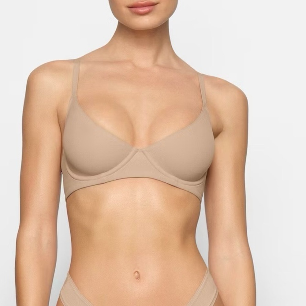 SKIMS Fits Everybody Unlined Demi Bra in Clay